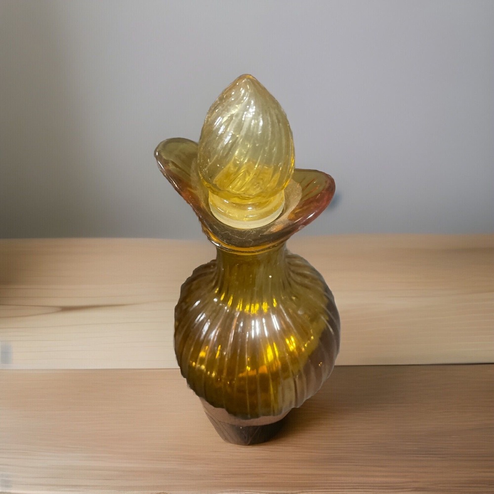 Vintage Avon Amber Cruet - Empty Glass Bottle With‎ Stopper - 7 Inches Tall